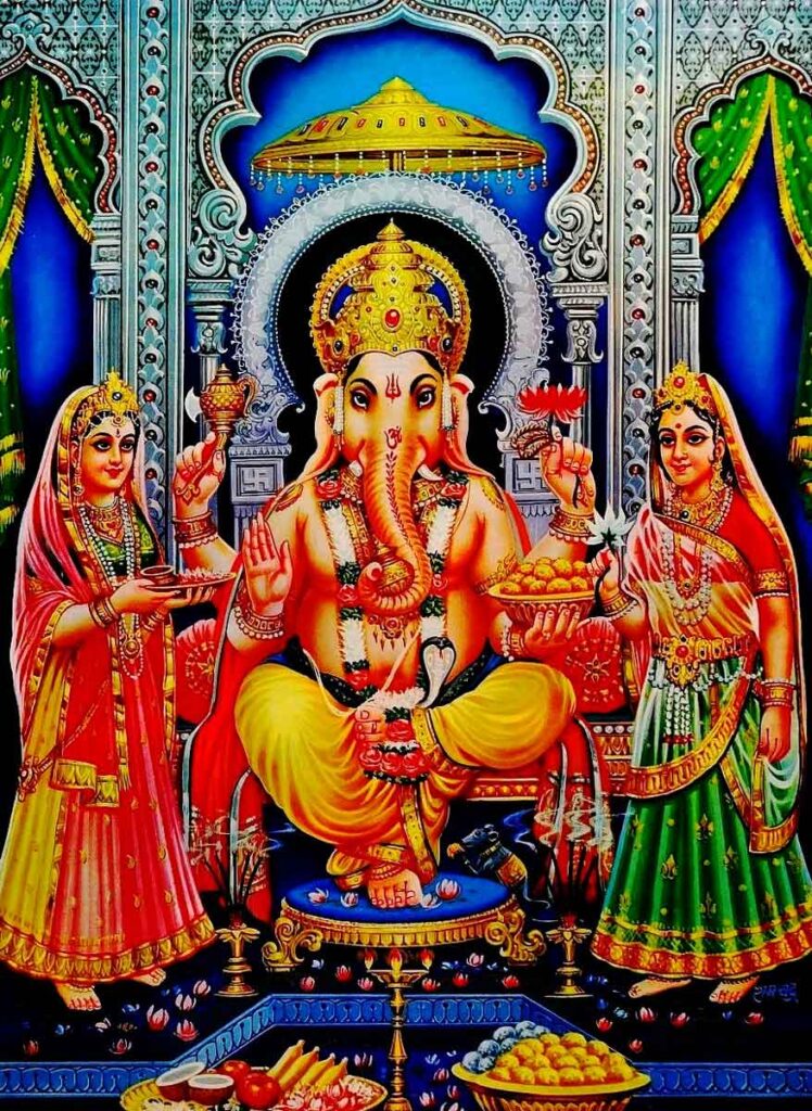Ganesha suele ser representado con sus dos consortes.